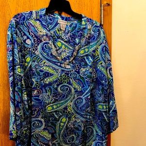 SOLD!!!5X PAISLEY PRINT W ROLL TAB SLEEVES...SOLD VIA MERCARI